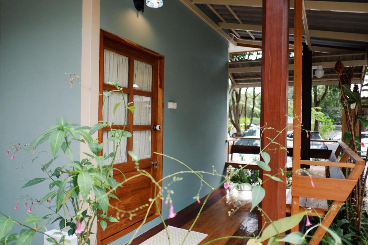 Paiyannoi Guesthome Chiang Mai Exteriör bild