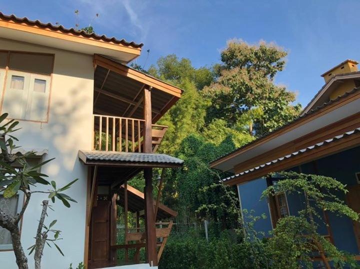 Paiyannoi Guesthome Chiang Mai Exteriör bild