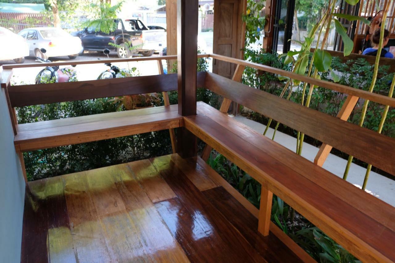 Paiyannoi Guesthome Chiang Mai Exteriör bild